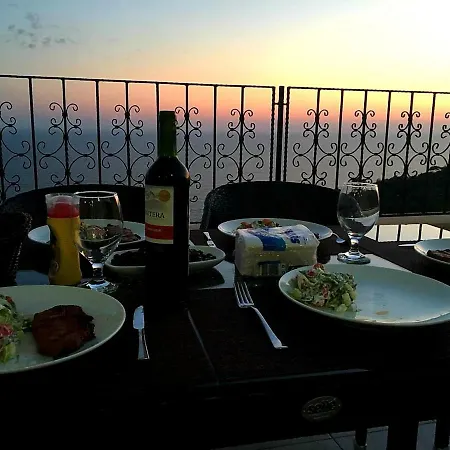 Blue Lagoon Village 게지파사