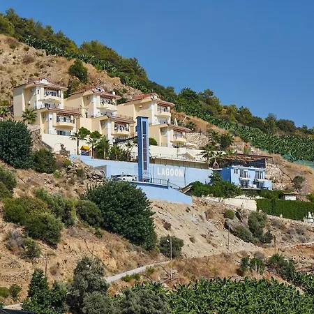 Blue Lagoon Village וילה