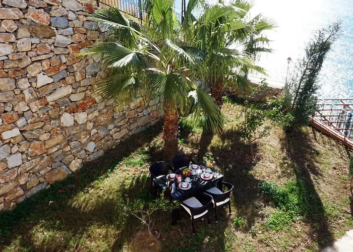 Blue Lagoon Village גאזיפאשה