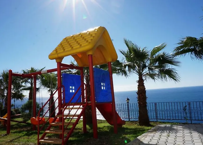Blue Lagoon Village וילה גאזיפאשה